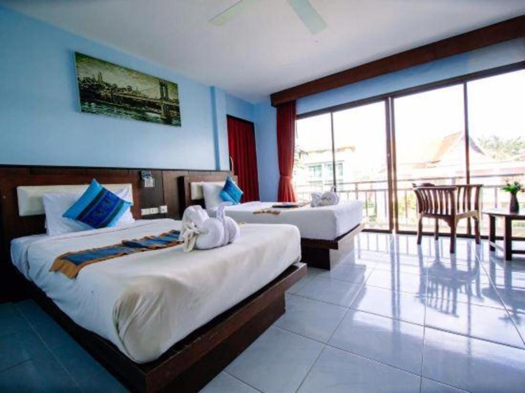Отель Oyo 343 Wanna Marine Patong Экстерьер фото