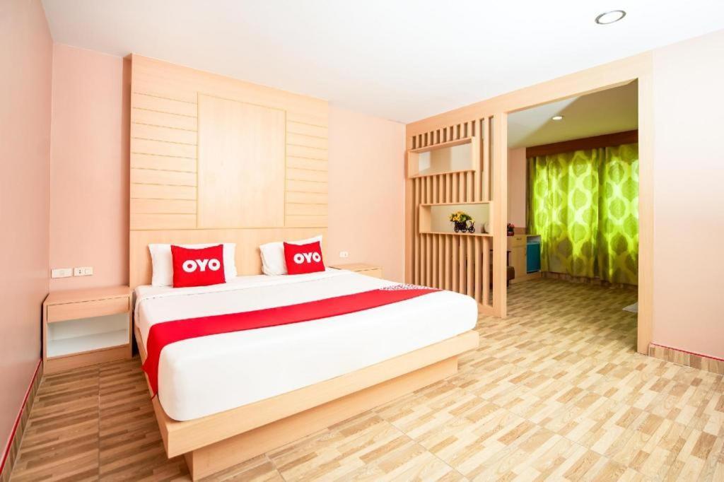 Отель Oyo 343 Wanna Marine Patong Экстерьер фото