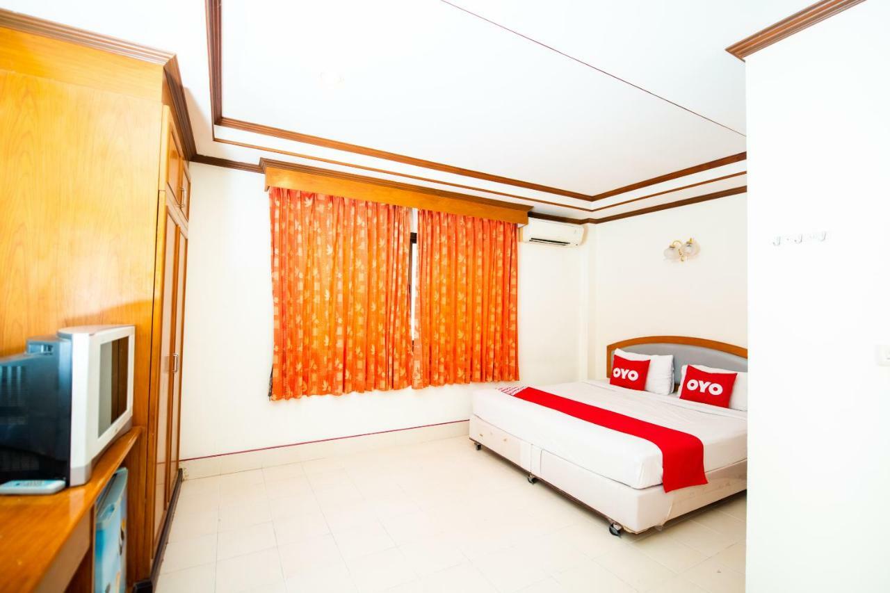 Отель Oyo 343 Wanna Marine Patong Экстерьер фото
